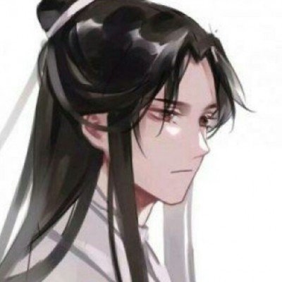 男子在楼顶斜坡种百盆菜 社区回应